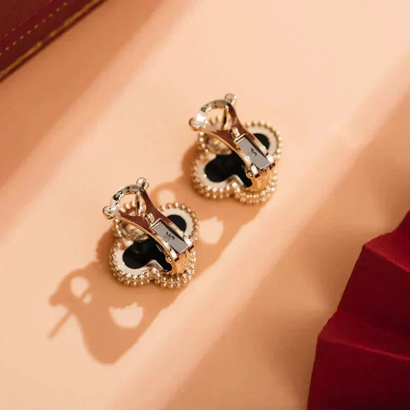¡®Lume Jewelry¡¯CLOVER MEDIUM 1 MOTIFS ONYX STUD EARRINGS