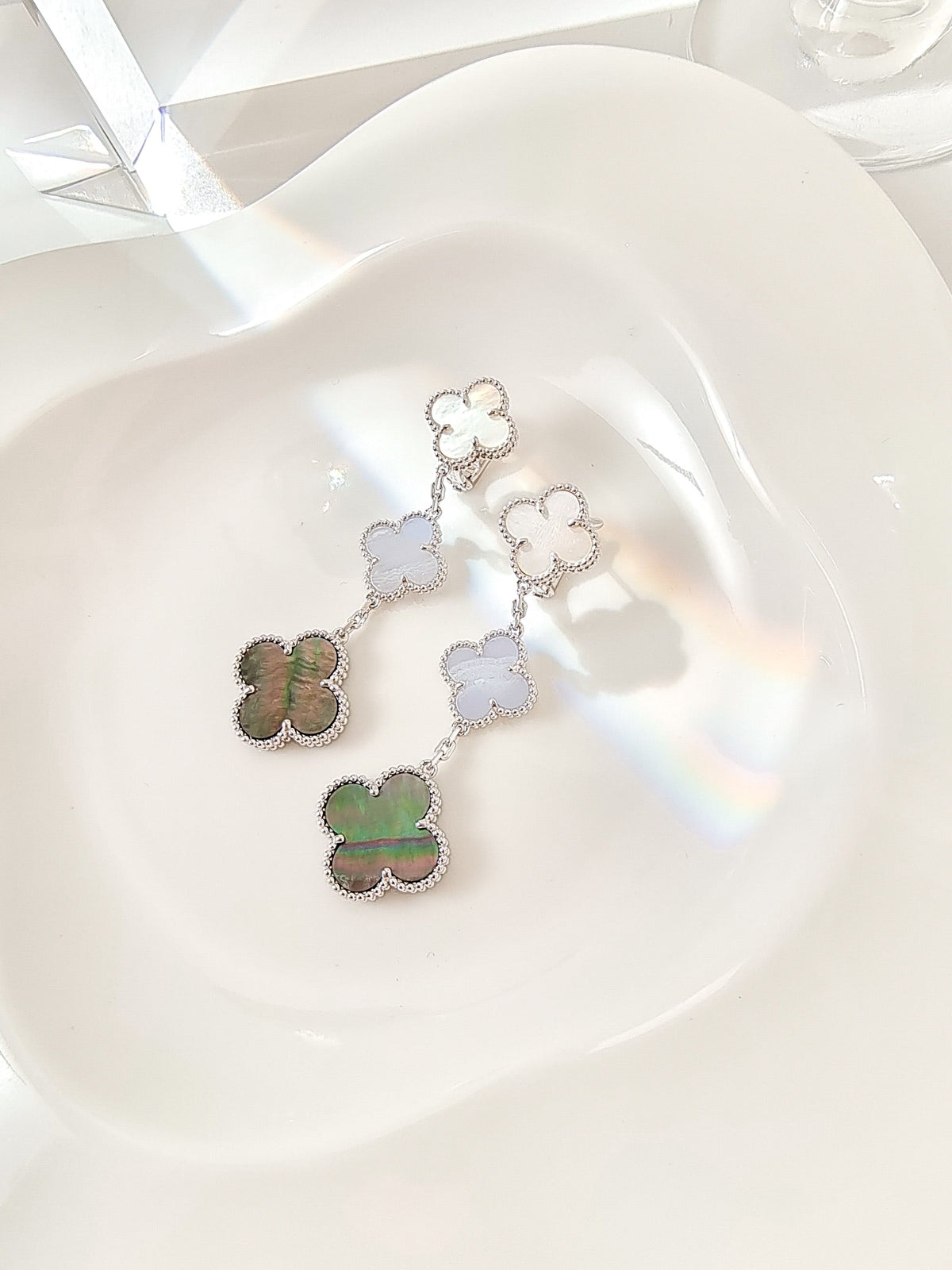 ¡®Lume Jewelry¡¯CLOVER 3 MOTIFS CHALCEDONY DARK MOP SILVER EARRINGS